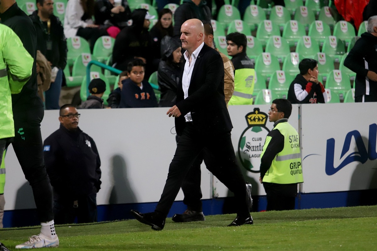 Repetto expuso que es difícil hacer un análisis cuando juegan 10 contra 11. | Rolando Riestra