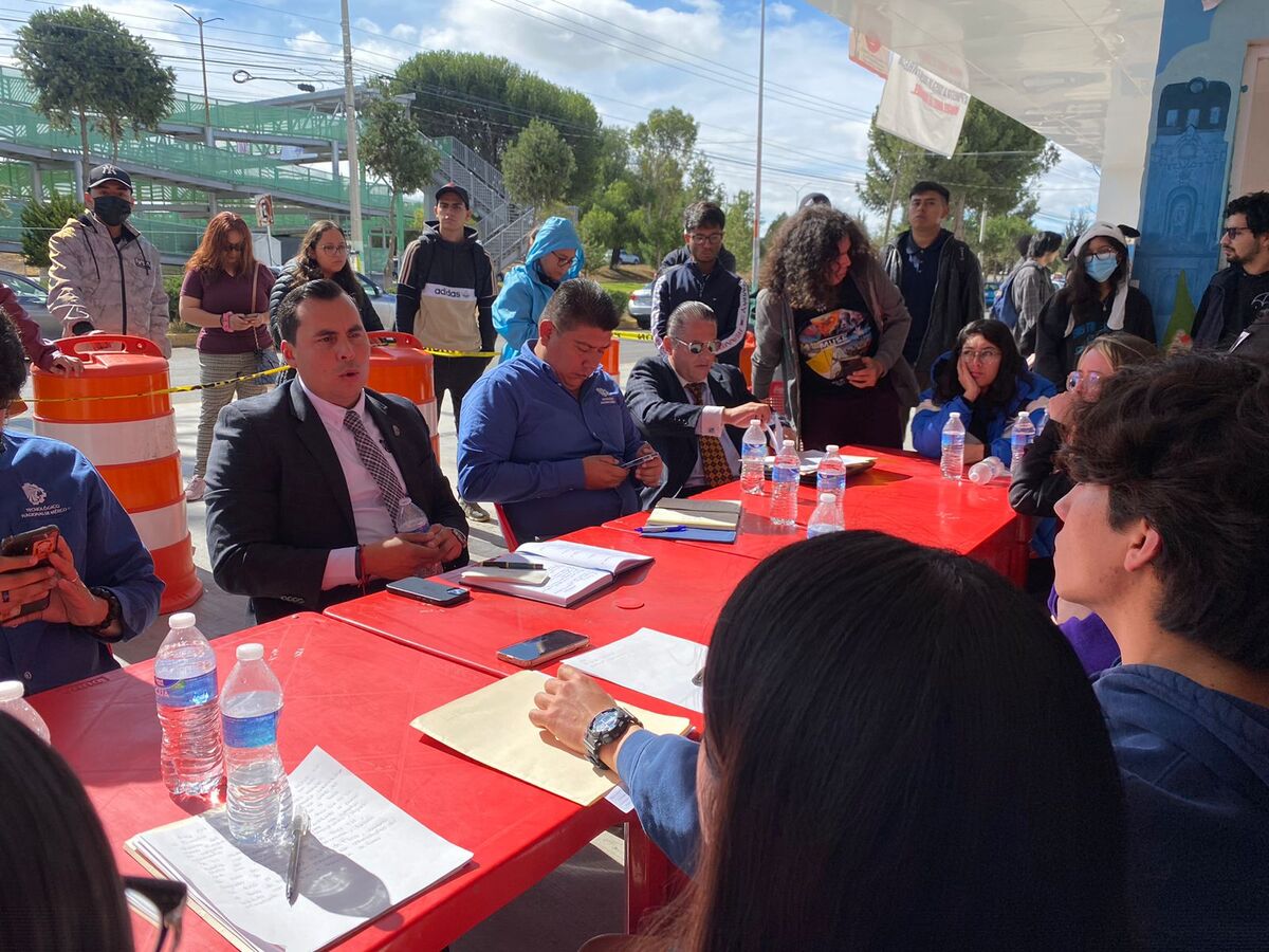 Representantes de la Dirección General del Tecnológico Nacional de México, se reunieron con personal y alumnos del Tec de Pachuca