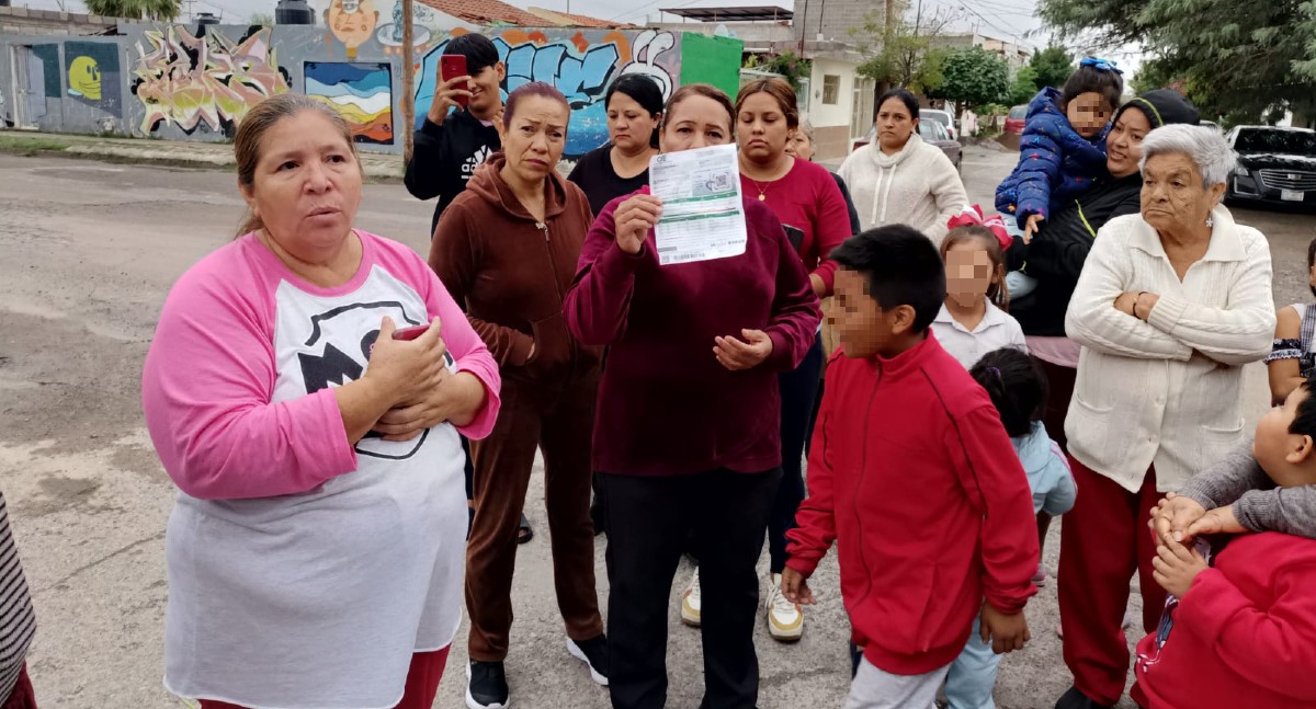 Vecinos del sector de la colonia Latinoamericano en Torreón se inconformaron. (Especial)