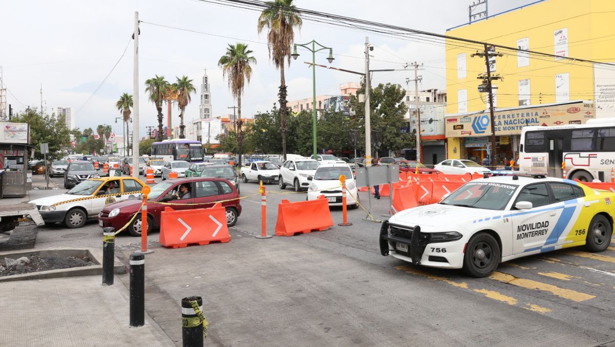 La falta de señalización puso en jaque a los conductores que tenían que circular en la mañana por el área. Raúl Palacios