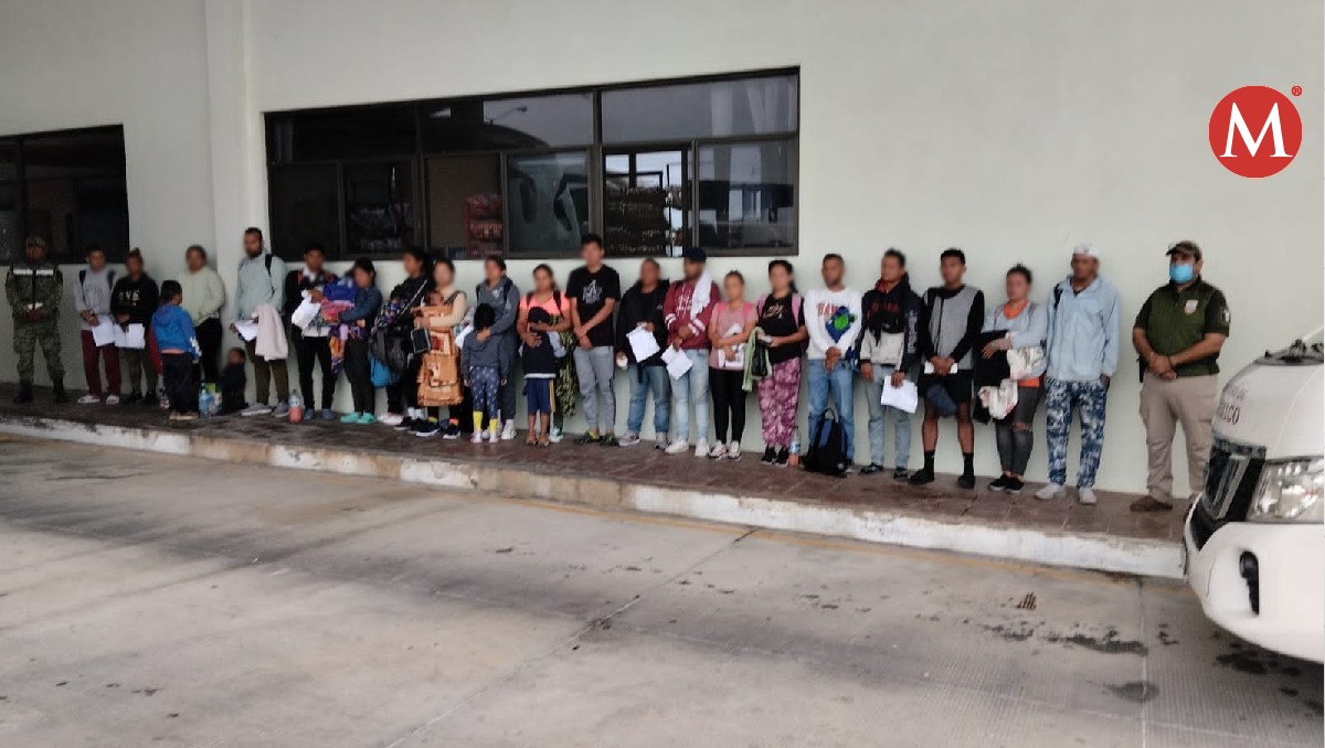 Migrantes encontrados en puesto militar en Tamaulipas.