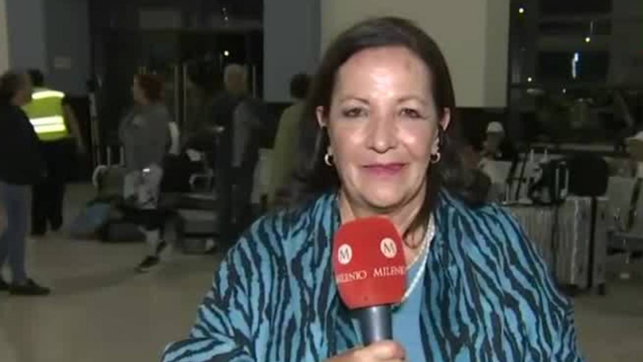 Estela Díaz Barriga espera a su hija en el segundo vuelo de mexicanos desde Israel