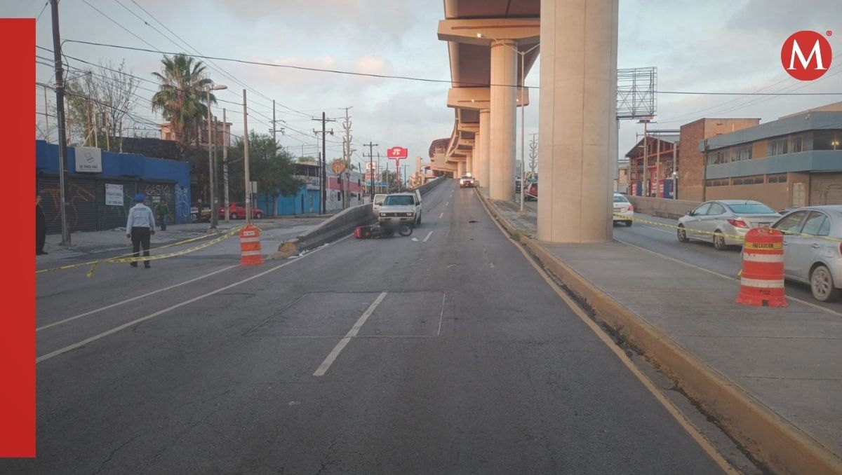 Motociclista muere tras perder el control y chocar en avenida Félix U. Gómez en Monterrey | Fabricio Gallegos