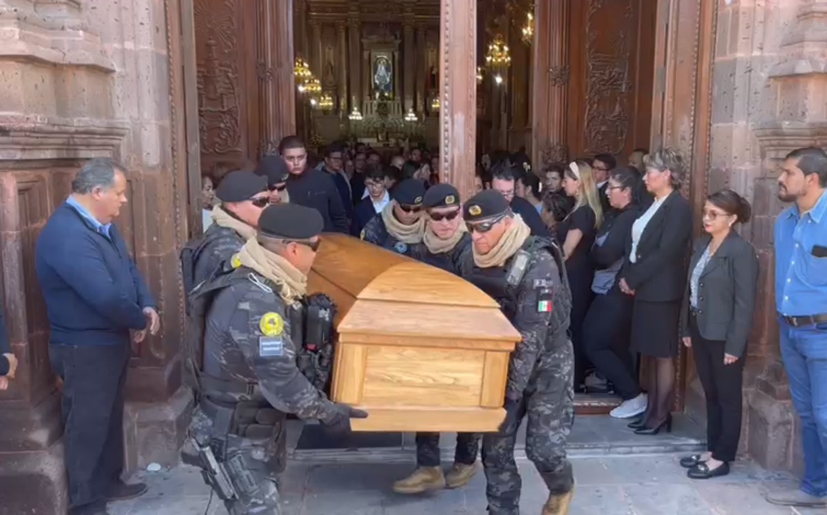 Realizan homenaje a Alejandro Lanuza, regidor asesinado en Salvatierra
