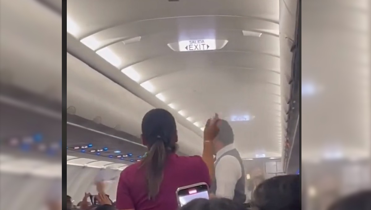 Avión de Volaris sufre de mosquitos previo al despegue en Guadalajara (Cortesía)