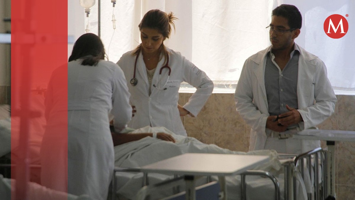 Gobierno debe dar oportunidad a médicos mexicanos