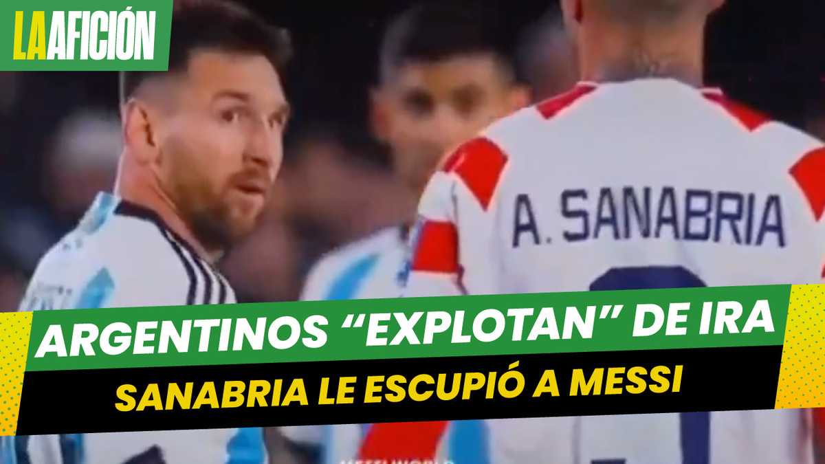 Jugador de Paraguay escupe a Lionel Messi y causa furia de afición