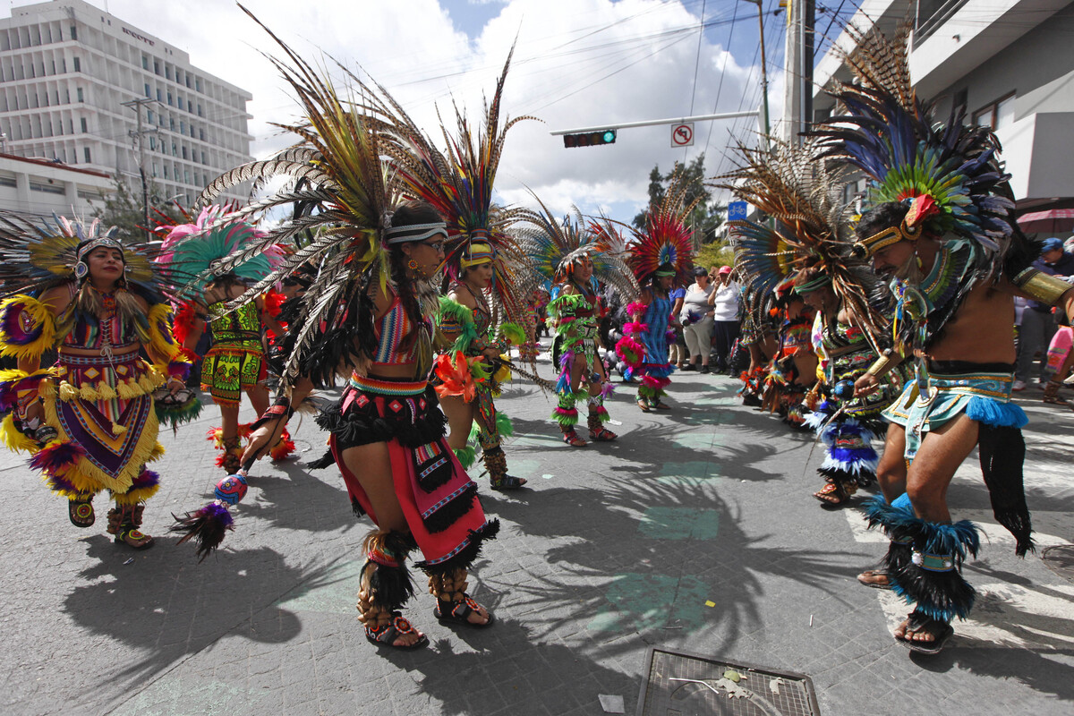 Reconoce Zapopan a danzantes por su recorrido en Romería 2023 (Fernando Carranza)