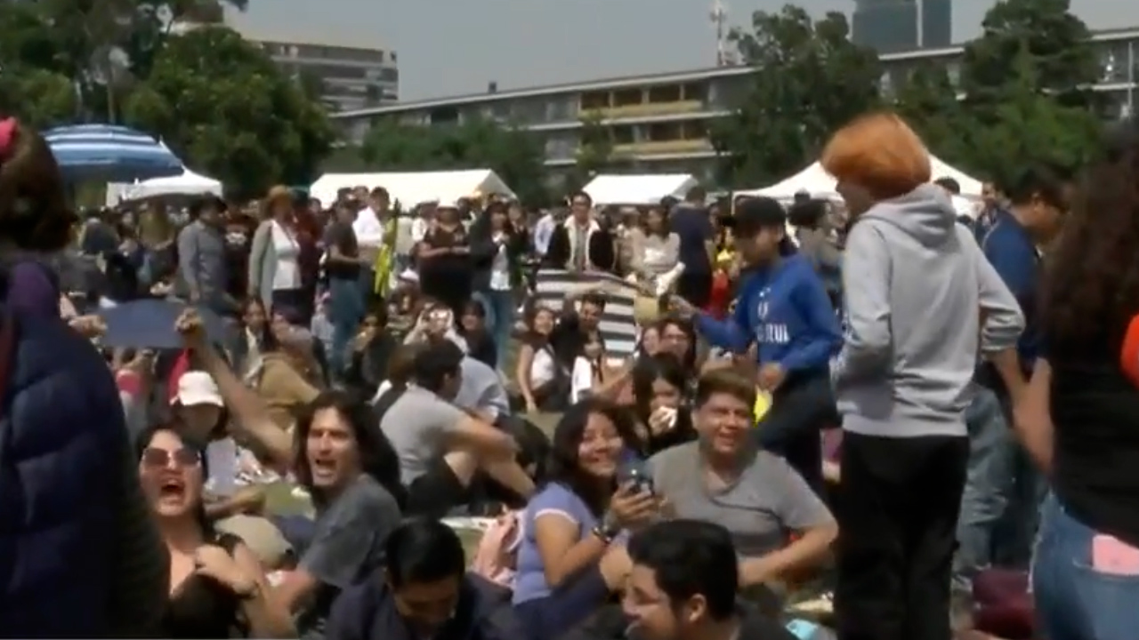 Punto máximo del eclipse solar anular desde CU