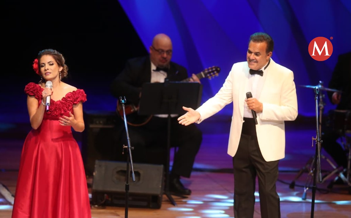 Fernando de la Mora y Leticia de Altamirano en Teatro Metropolitano de Tampico