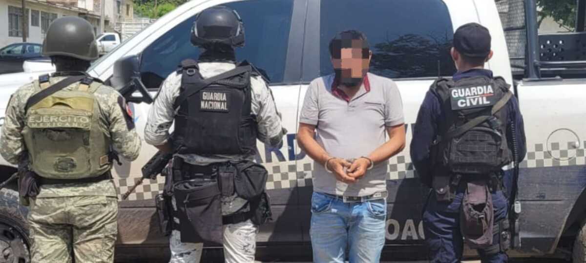 Fueron encontrados con armamento y vehículo robados