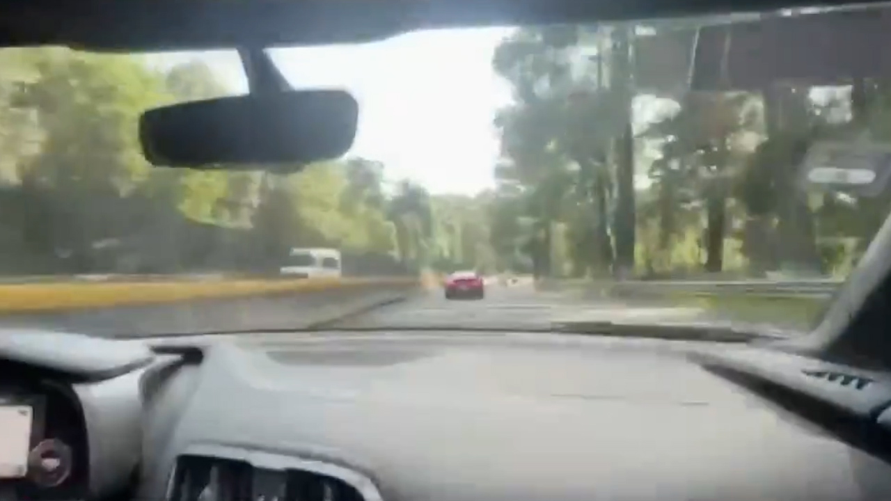 Captan momento de accidente en carretera México-Cuernavaca; conductores realizaban