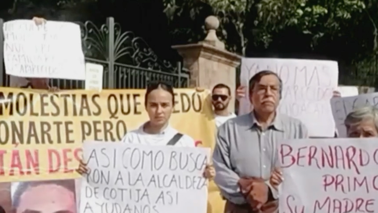 Familiares de jóvenes desaparecidos se manifiestan en Michoacán- Grupo ...