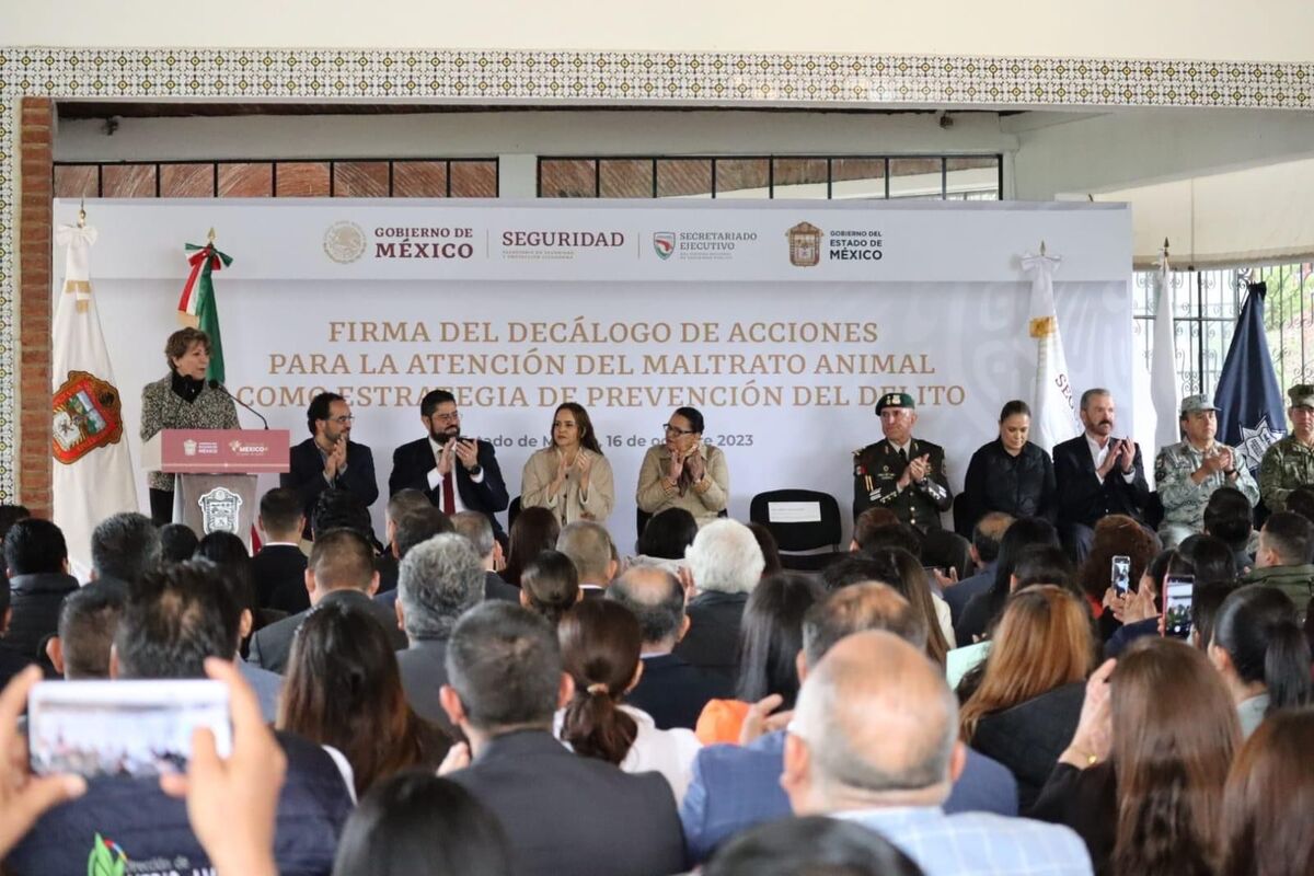 Firma de decálogo en Edomex. | (Juan Camacho)