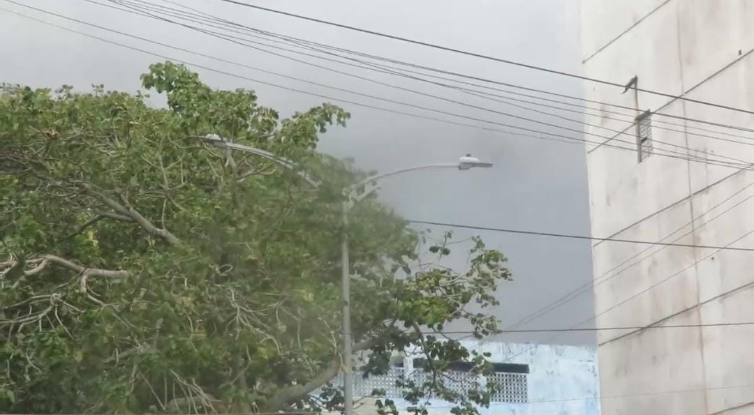Se reportan postes de luz en Veracruz dañados por el tiempo