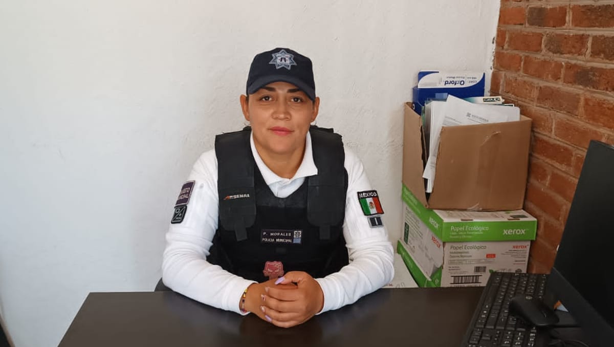 Agente Paola Morales.