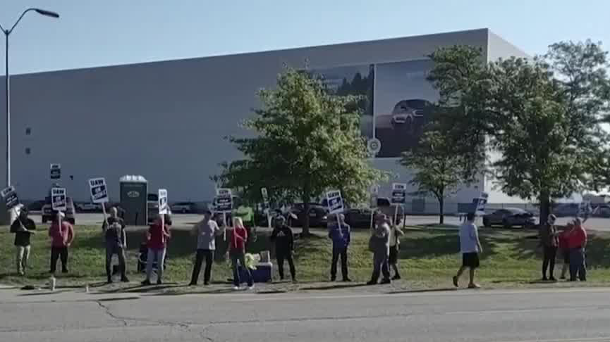 Ford anuncia una reorganización de su cúpula directiva en medio de una huelga del sindicato UAW