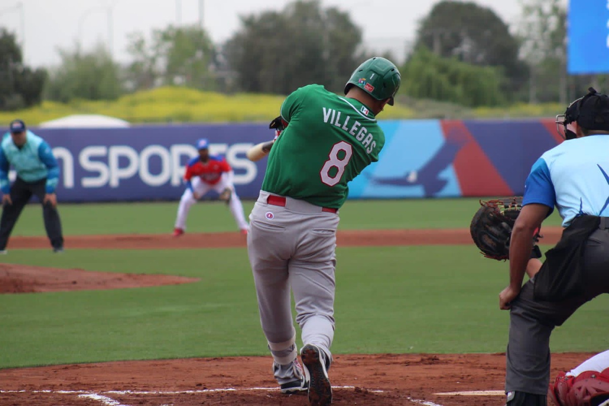 Villegas Luna se fue de 5-3 con tres producciones. (Especial)