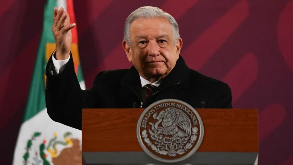 AMLO va contra ex fiscal de Ayotzinapa, Omar Gómez Trejo