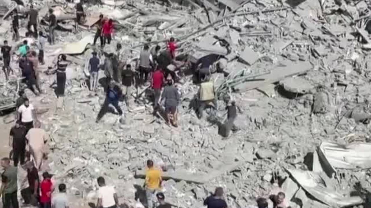 Bombardeos intensos en toda la Franja de Gaza: Israel insta a residentes a trasladarse