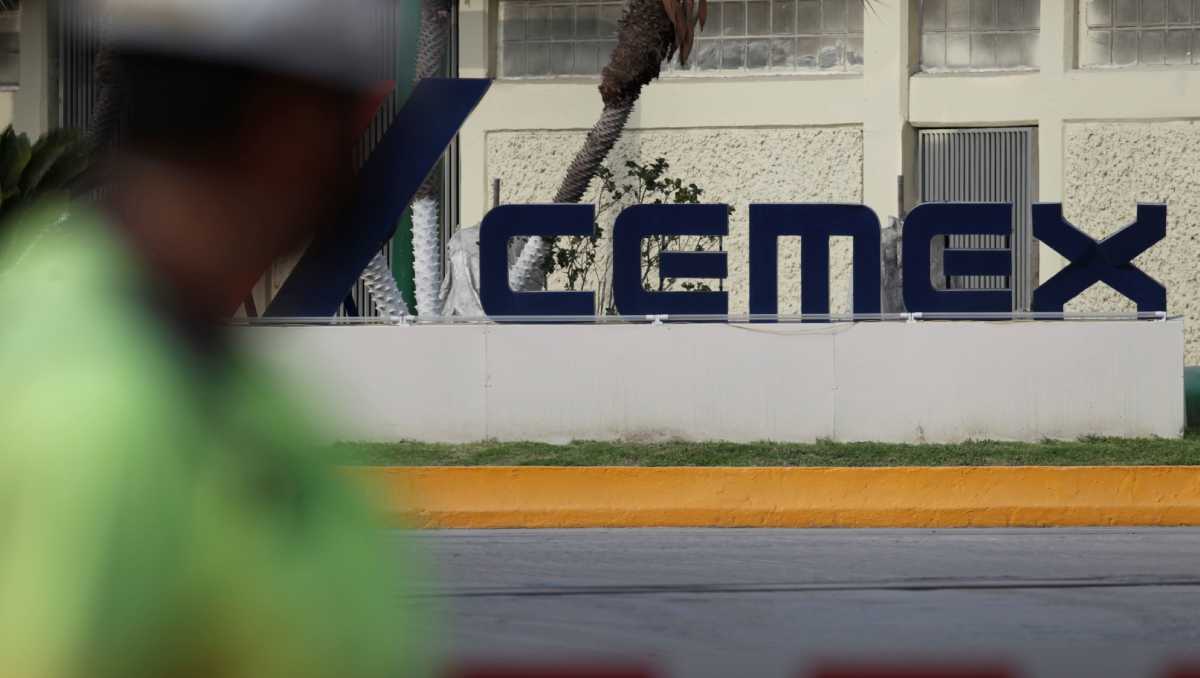 El uso de concreto permeable beneficia al césped natural del estadio evitando inundaciones en el campo de juego. | Reuters