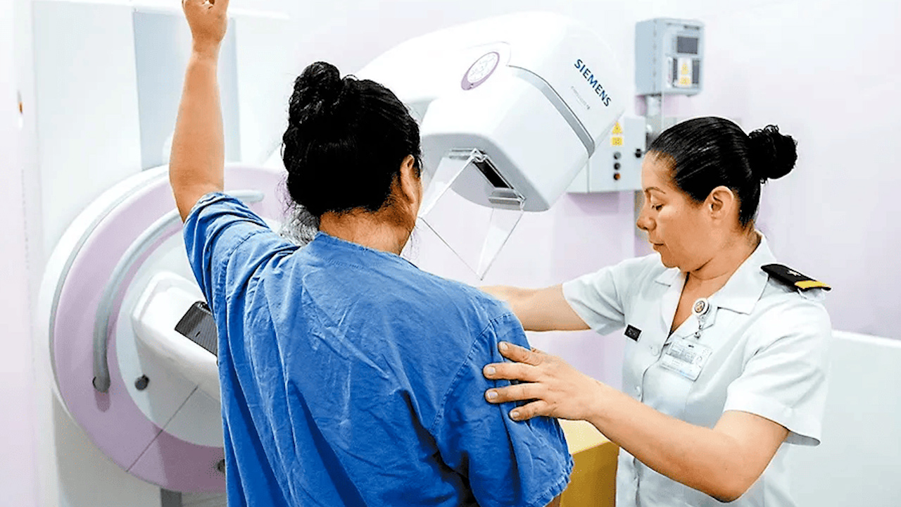 ¿Cuáles son los estudios médicos para detectar el cáncer de mama?