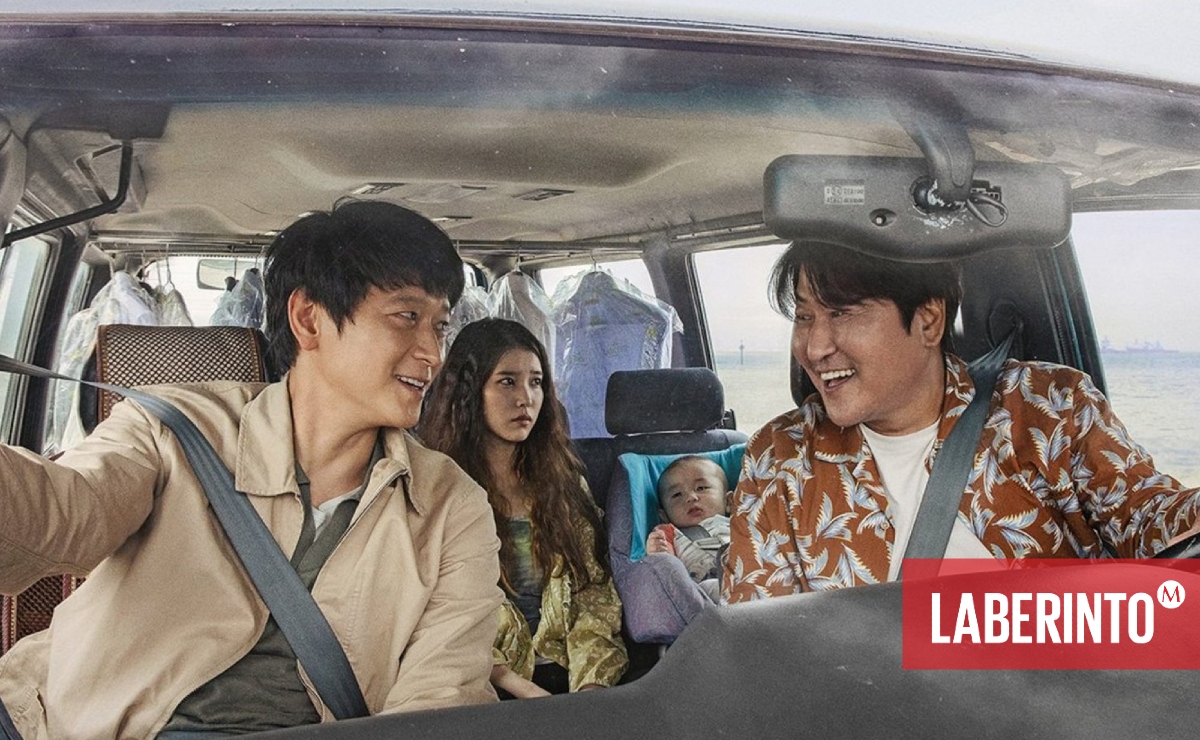 Gang Dong-won, Bae Doona y Song Kang-ho en ‘Broker’. (MUBI)