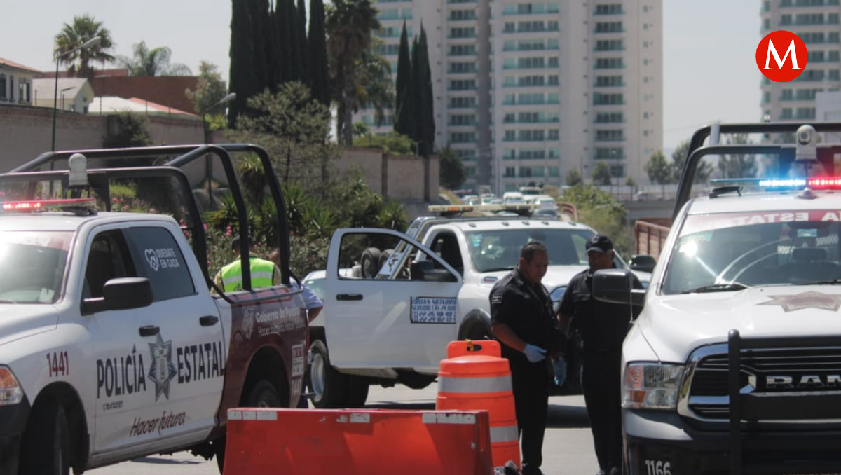 Motociclista muere por aparente cierre de circulación en la Vía Atlixcayotl | Alfredo Fernández