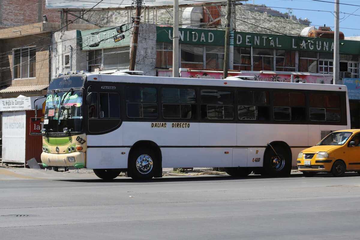 Transporte público en Torreón. (Rolando Riestra)