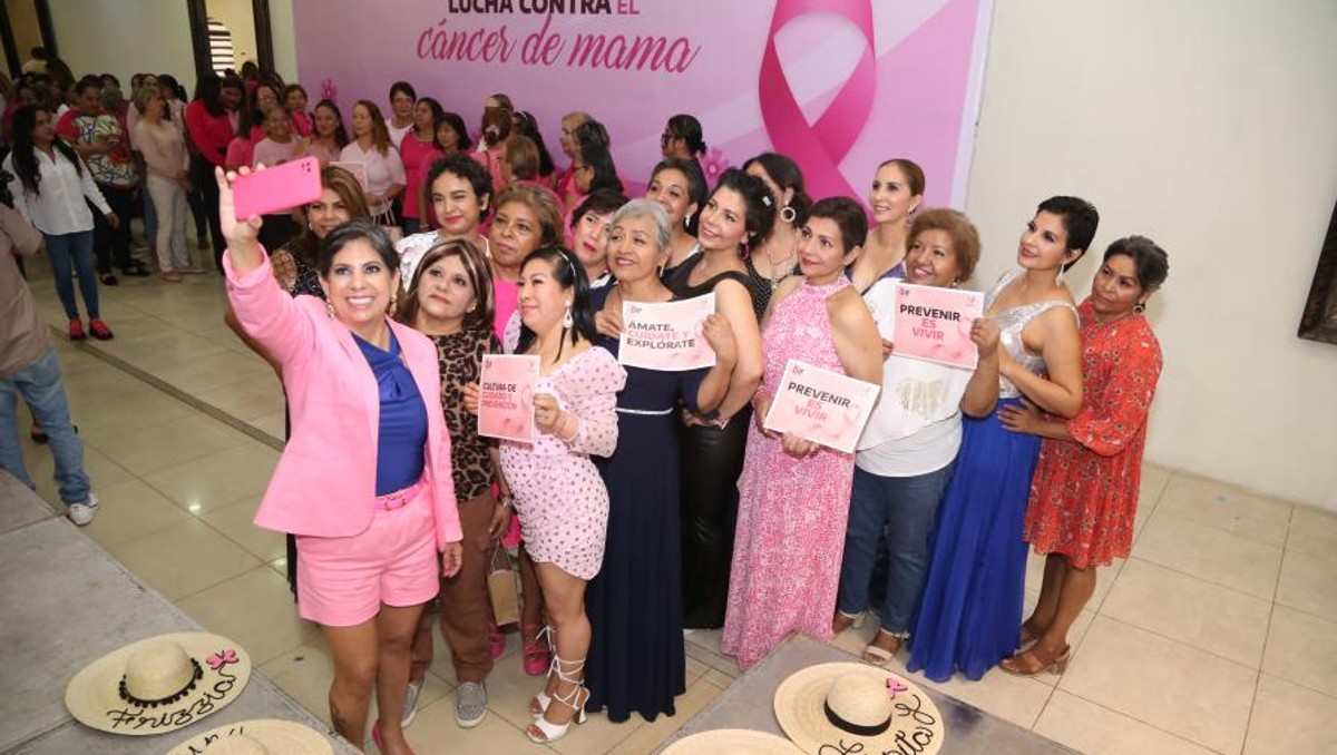 Desfile de modas "Guerreras con turbante". (Yazmín Sánchez)