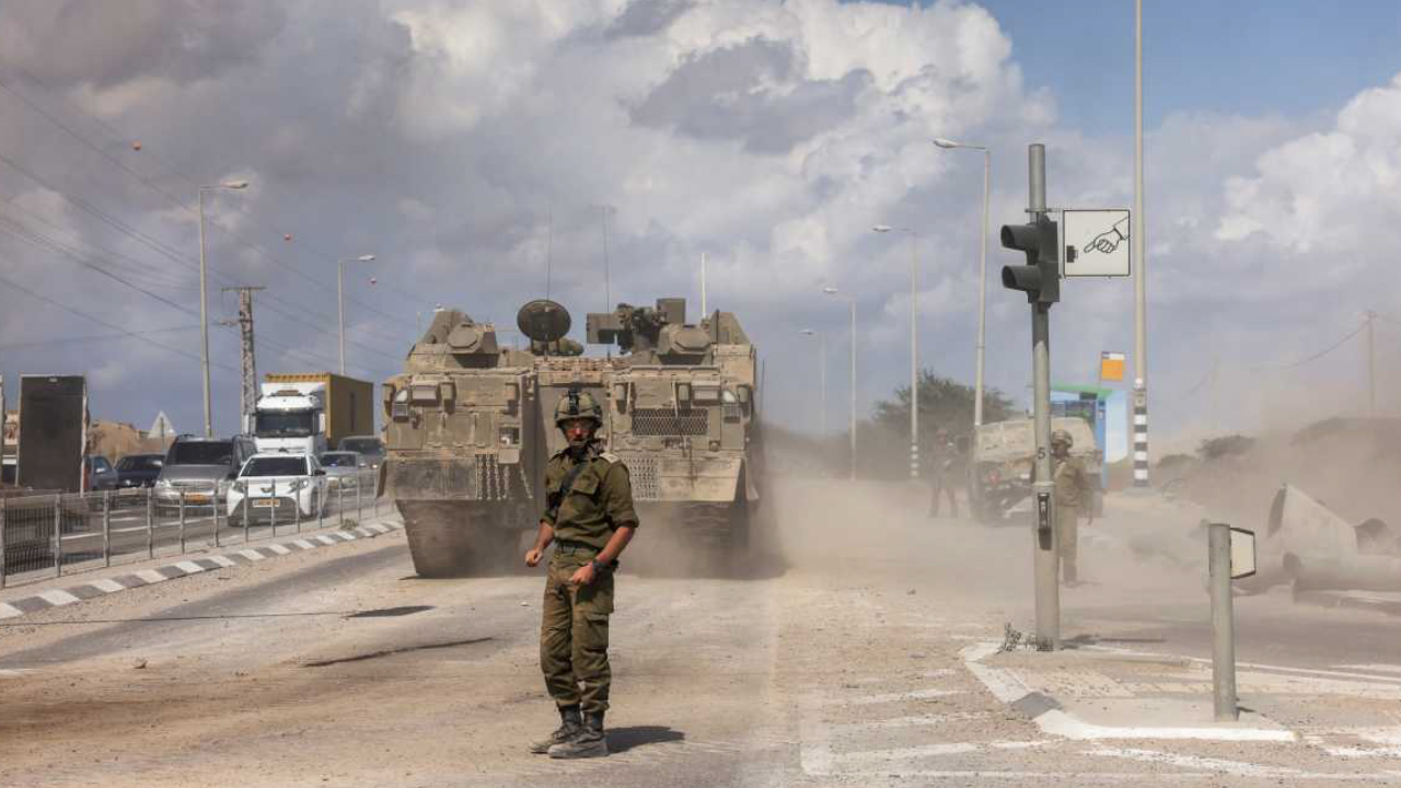 Israel acumula militares cerca de Gaza; parece inminente ofensiva terrestre