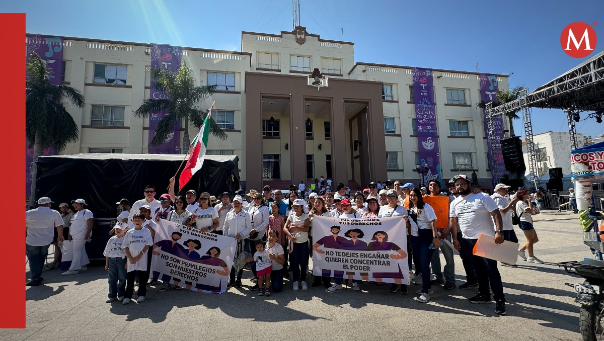 Manifestación de trabajadores de la PJF en Ciudad Victoria. (Antonio Hernández)