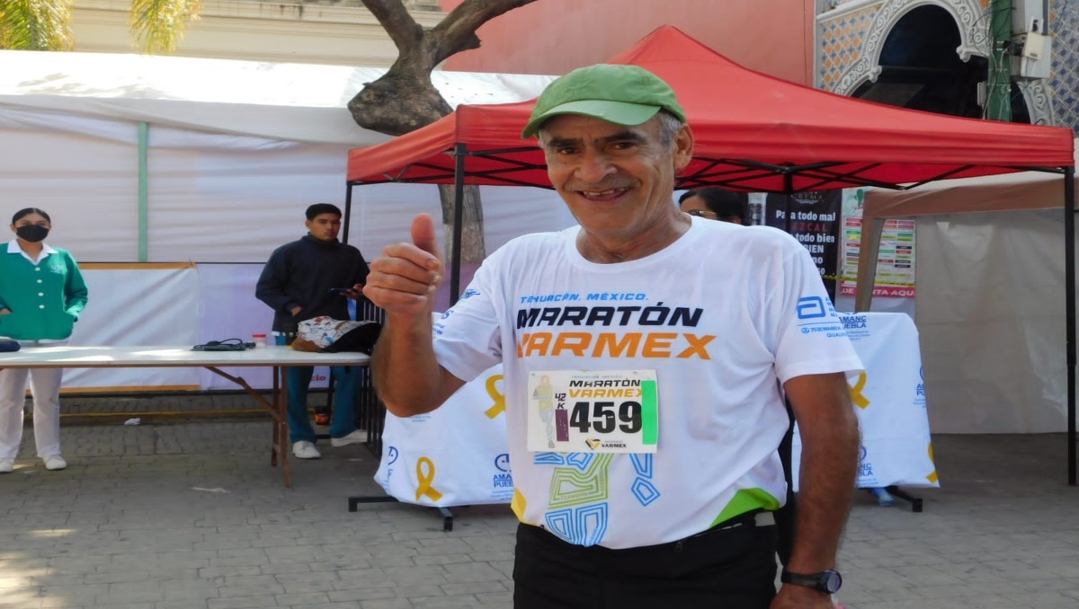 Tlaxcalteca rompre récord al sumar su maratón 334 a sus 63 años | Especial