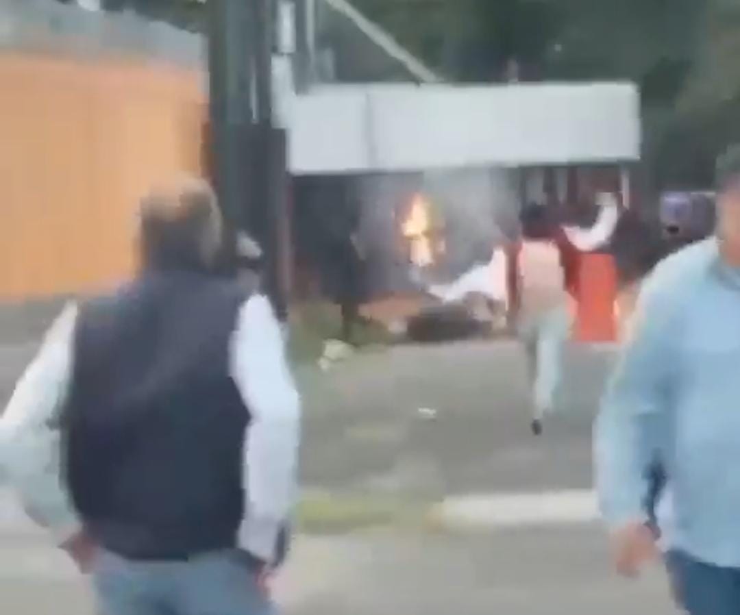 Hay información sobre 3 bombas molotov