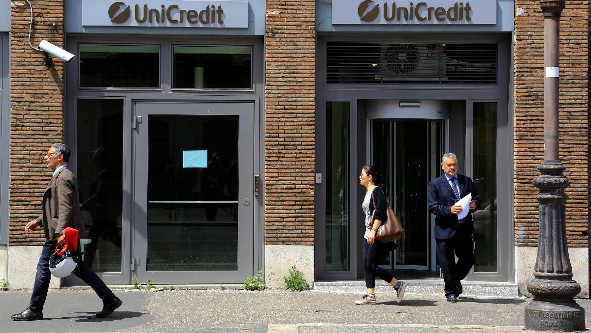 Sucursal de UniCredit en Roma, Italia. Foto (Reuters)