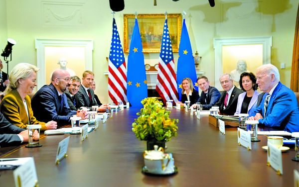 Ursula von der Leyen y Joe Biden re reunieron la semana pasada en la Casa Blanca. AP