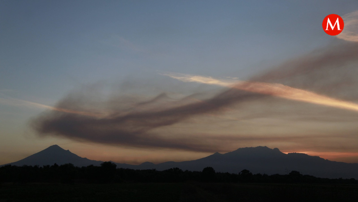 Volcán Popocatépetl lanza ceniza a Edomex y Morelos | Andrés Lobato