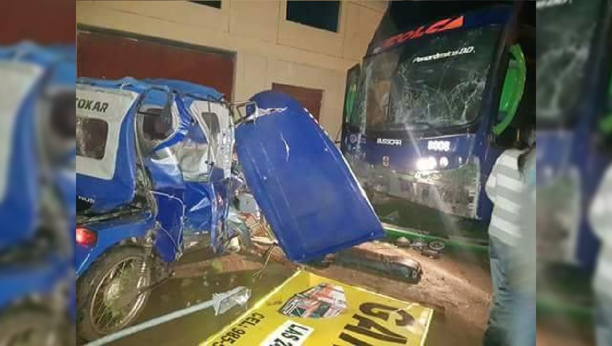 Choque de dos autobuses de pasajeros en Perú| Canchis Noticias/ Especial
