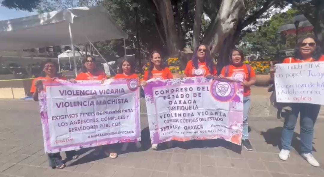 Marcha por violencia vicaria en Oaxaca