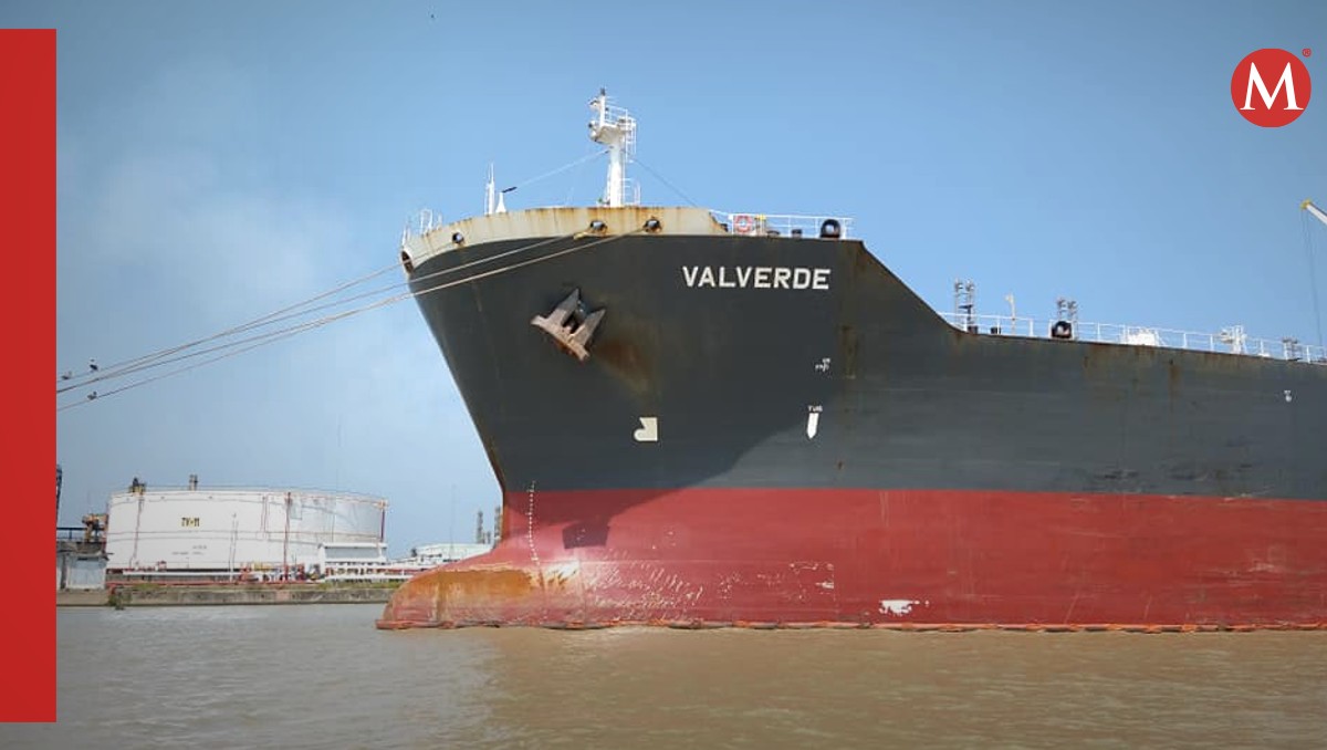 Terminal de petróleo y derivados en el puerto de Tampico.