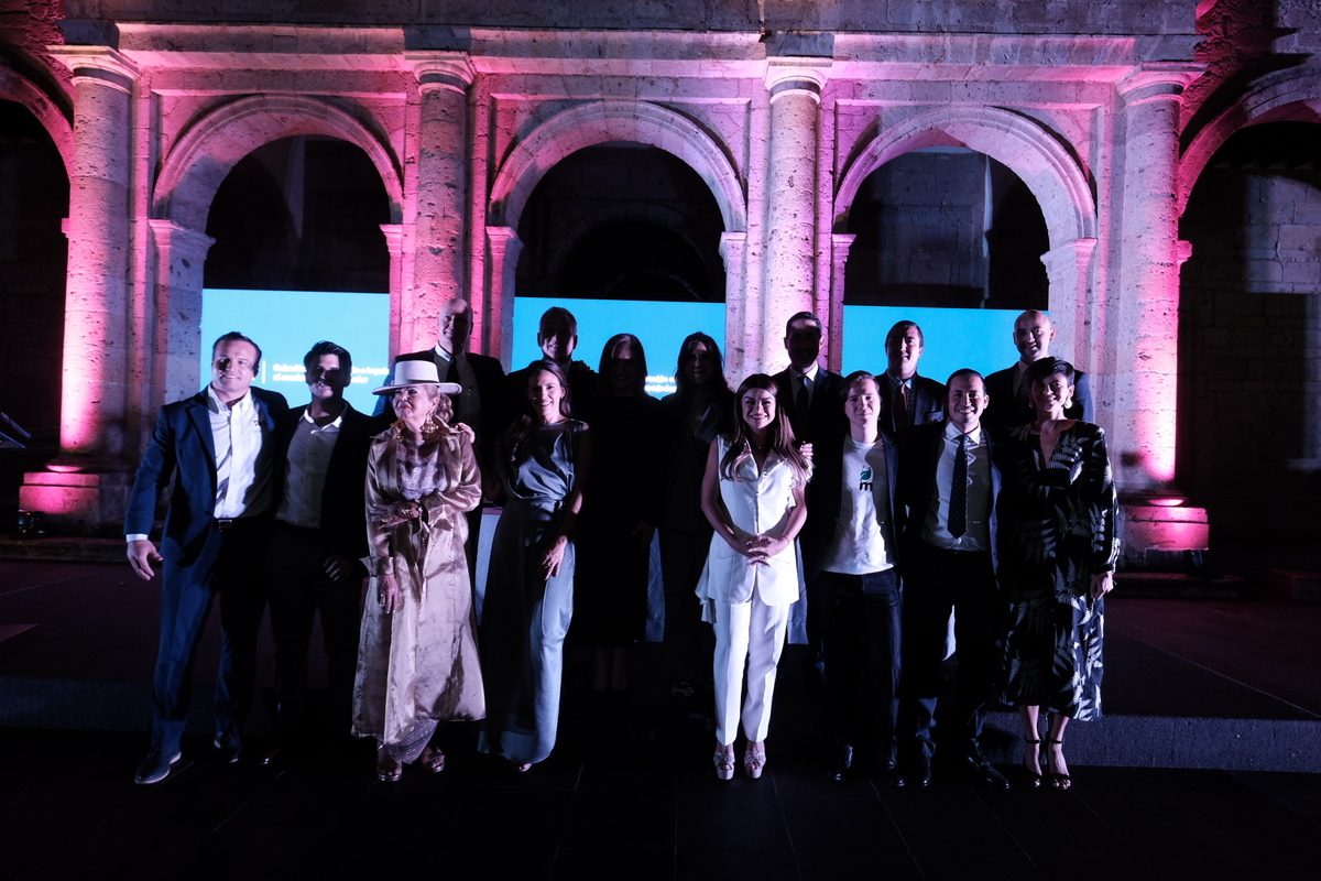 Galardonados con el Premio Jalisco al Emprendimiento. (Cortesía)