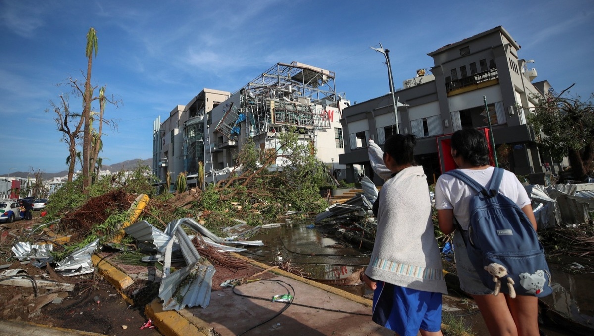 Localizan a siete poblanos varados en Acapulco tras paso de Otis | Archivo Milenio
