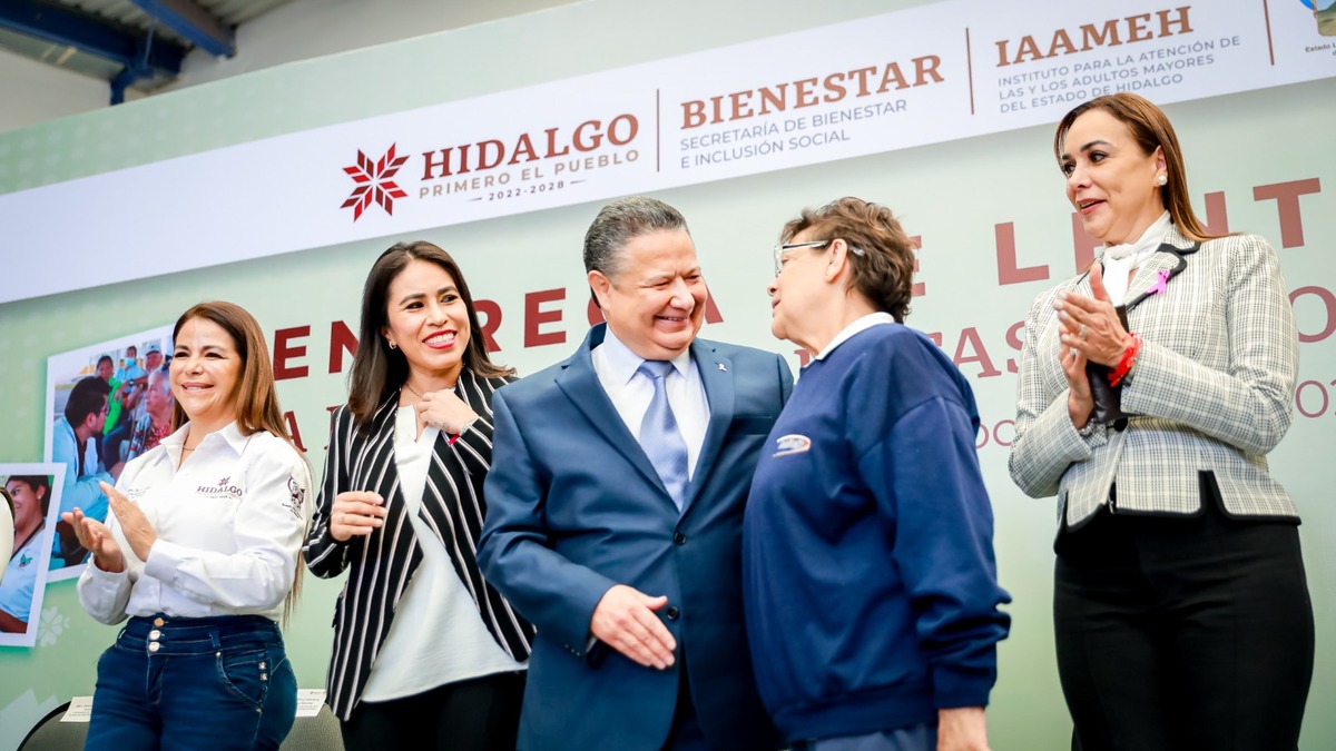 El mandatario agregó que no solo se busca el bienestar en materia de salud del sector, también se trabaja para que tengan ingresos (Cortesía)
