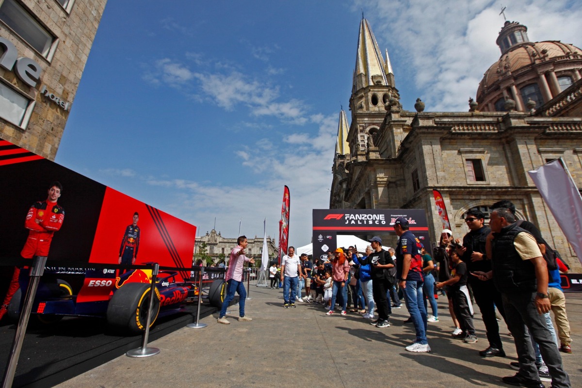 Guadalajara enciende motores con el Fanzone (Fernando Carranza)