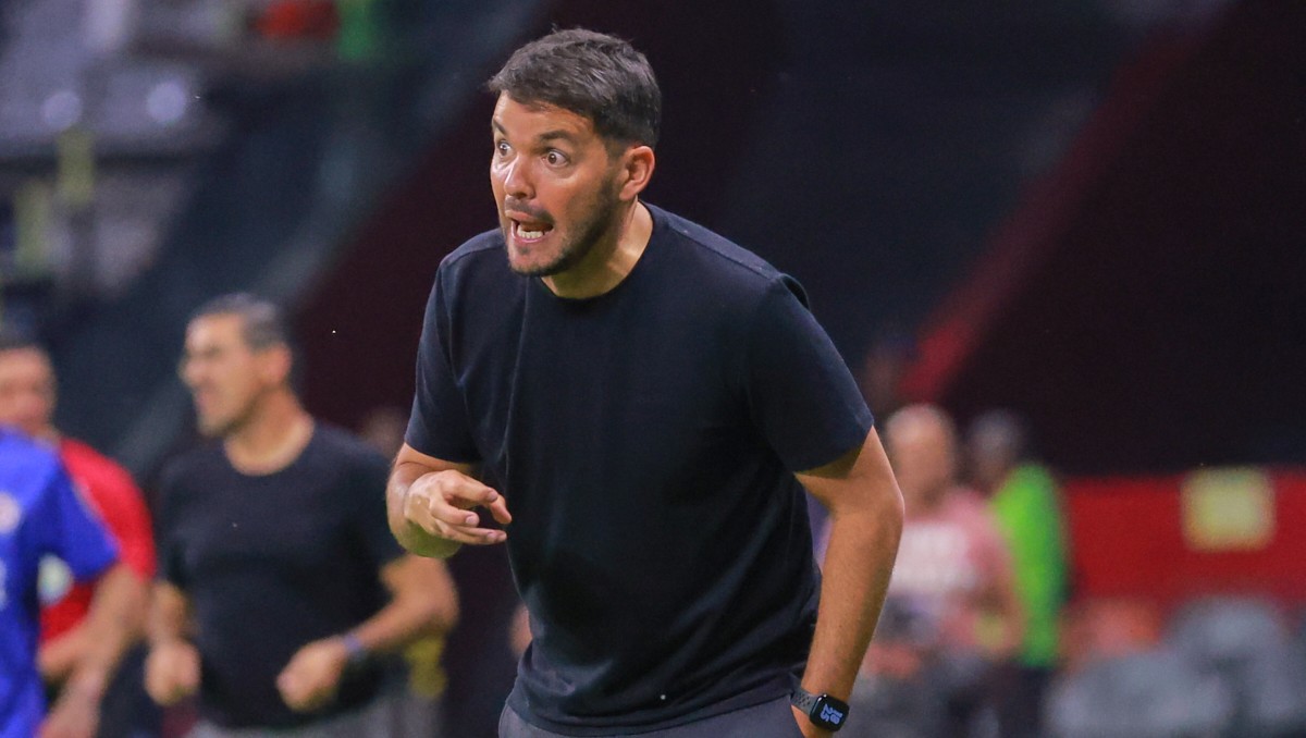 Nicolás Larcamón, insatisfecho con León tras derrota con Cruz Azul  (Imago7)