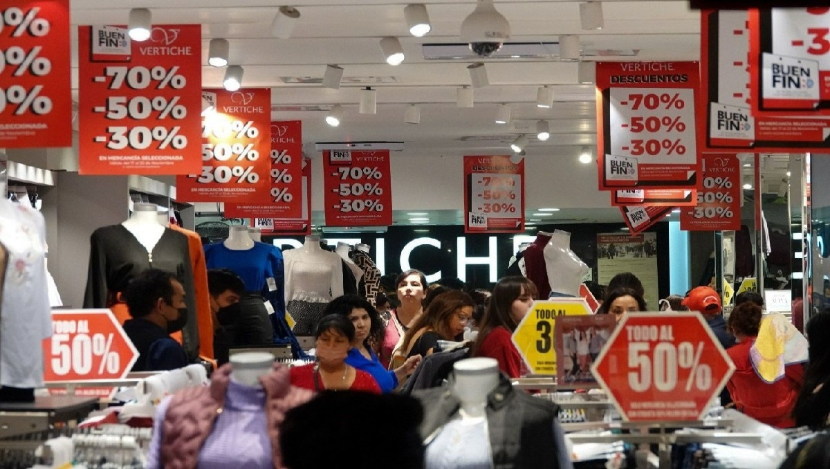 Prevén Centros Comerciales de Puebla derrama de 9 mmdp por Buen Fin | Agencia Enfoque (Archivo)