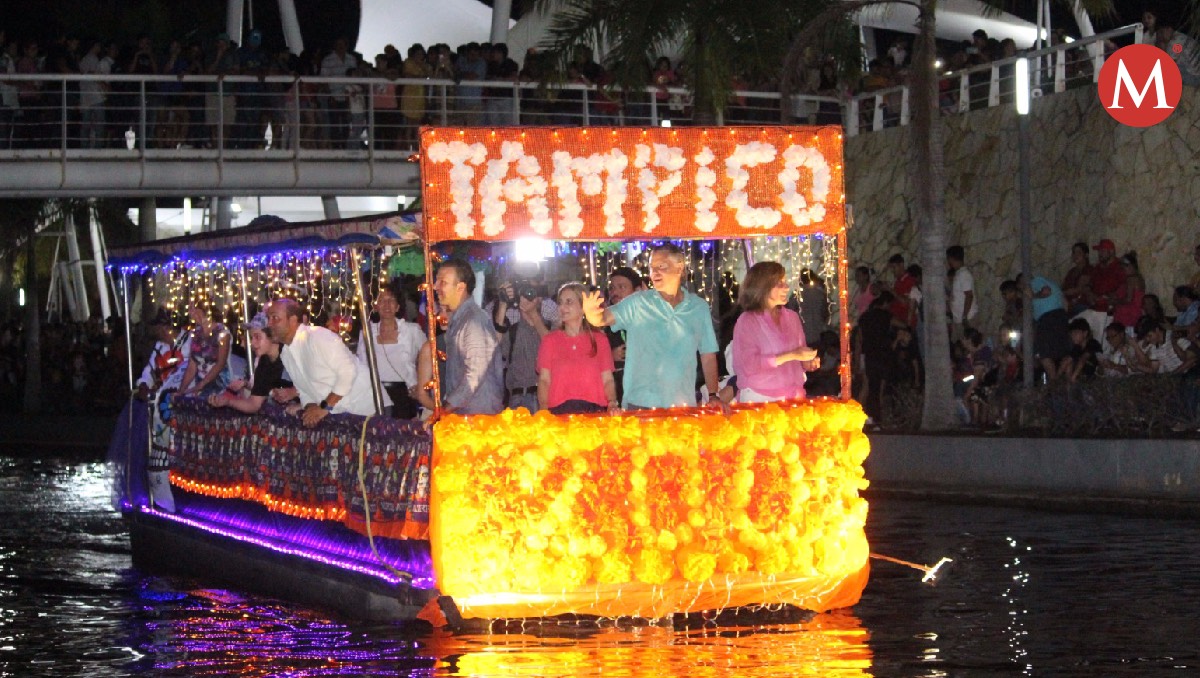 Celebran Día de Muertos con procesión náutica en Tampico. (Yazmín Sánchez)
