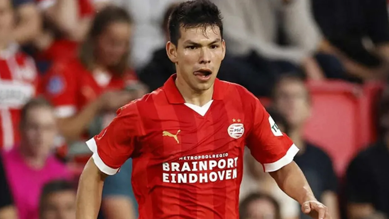 Chucky' Lozano marca triplete para guiar triunfo del PSV sobre el Ajax en Eredivisie