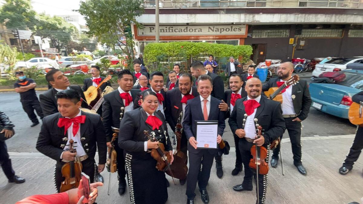Pablo Lemus se registra como candidato de MC por la gubernatura de Jalisco . (Cortesía)
