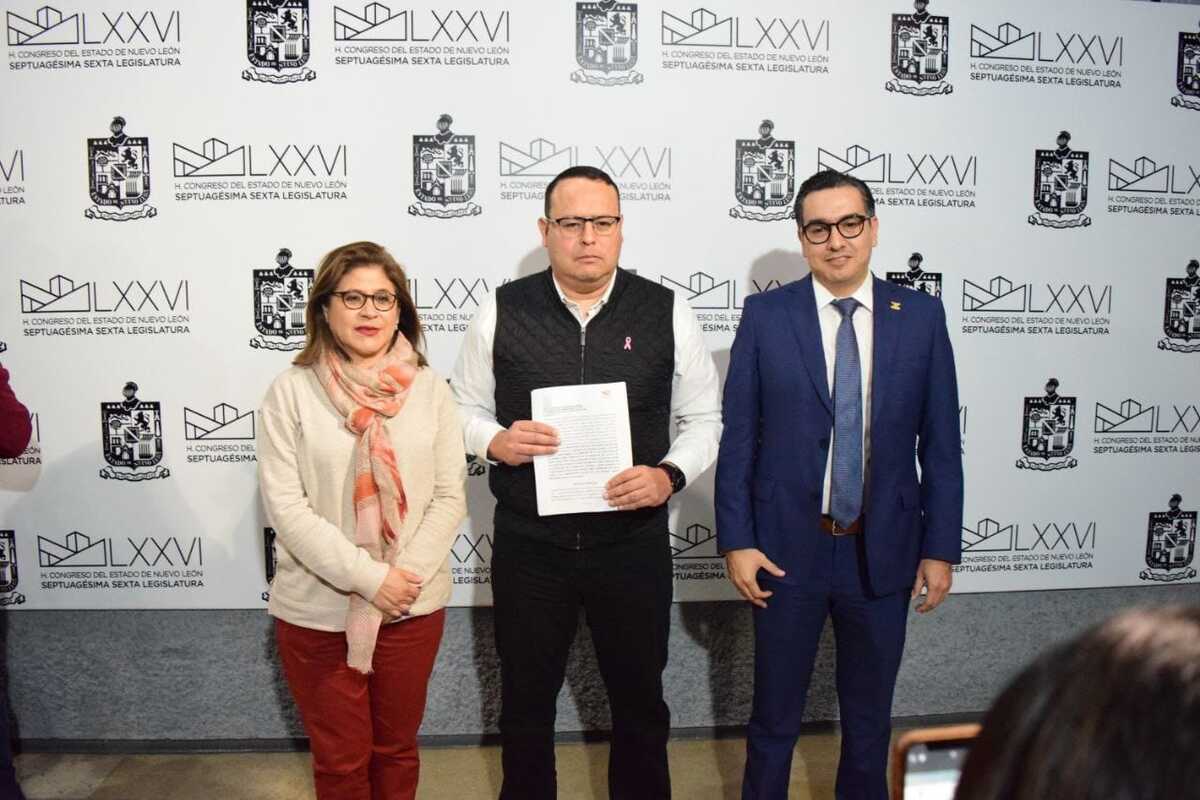Sandra Pámanes, Roberto Farías y Eduardo Gaona, de Movimiento Ciudadano.  Foto: Especial